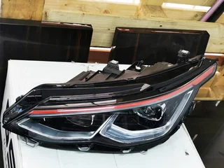 VW GOLF 8 GTI HEADLIGHTS