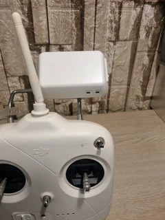 Dji vision 2&#43;, with controller and battery