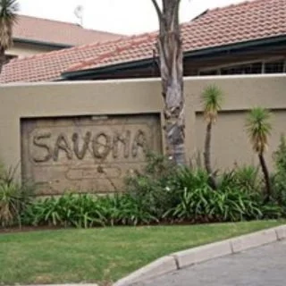 2 bedroom Upstairs Corner Apartment