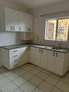 OutBuilding to rent in Merebank