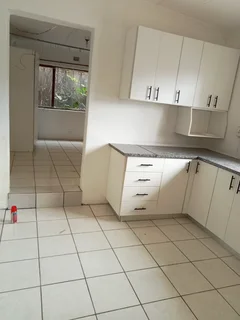 OutBuilding to rent in Merebank