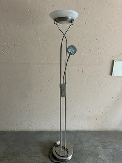 Floor lamp