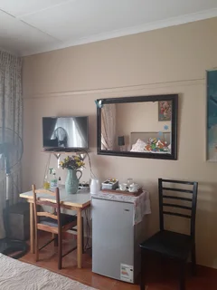 HOME AWAY FROM HOME FURNISHED ACCOMMODATION-BLUFF-DURBAN