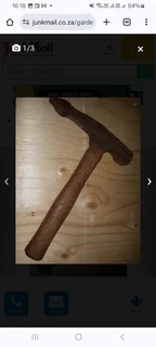 Single ended scutching hammer in very good condition