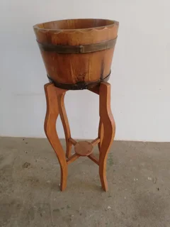 Wooden Pot Plant Holder