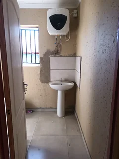 ROOMS TO RENT IMMEDIATELY IN SOWETO