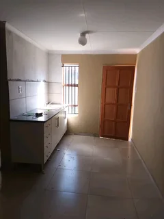 ROOMS TO RENT IMMEDIATELY IN SOWETO