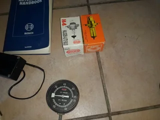 Car Tools  and auto books Various job lot sale