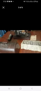 Singer sewing machine fully working on electric AND manual operation.Comes complete with pedal and