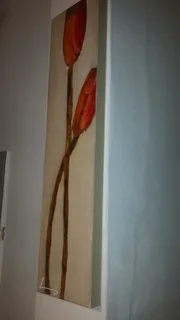 Large canvas framed picture of tulips in excellent condition.