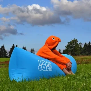 Papac portable air sofa.blue colour in excellent condition unused giftThis is perfect for travellers