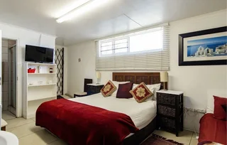 Guest House for sale