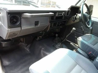 2006 Land Cruiser 70 4.2D for sale at East Toyota Eshowe contact Koks for more info.