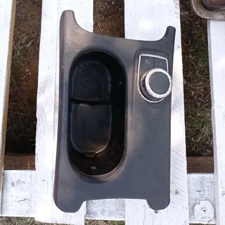 Mercedes Benz A200 W176 front centre cup holder
