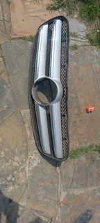 Mercedes Benz gla main grill W176