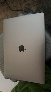 Macbook air 3 inch M1 2020 for parts.