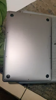Macbook air 3 inch M1 2020 for parts.