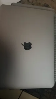 Macbook air 3 inch M1 2020 for parts.