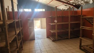 Warehouse/Store Room To Let- Lydenburg Town