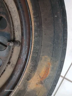 Standard car rims 100 pcd there is (3×R13) and (1×R14)