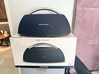 Harmon Kardon Bluetooth speaker