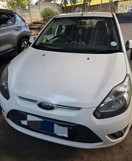 2010 Ford figo