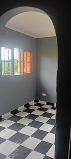 Outbuilding for rent in Shallcross spacious two room outbuilding one big room.