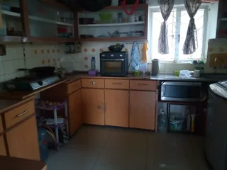 House to rent in Chatsworth