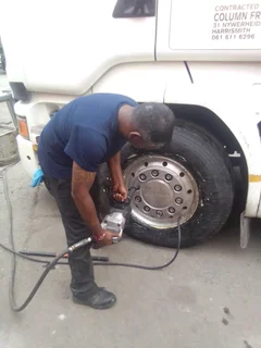 Mobile tyre repairs and fitment