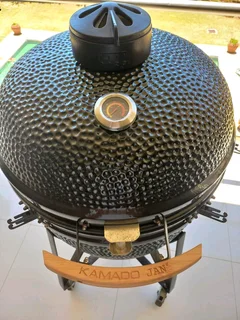Large KAMADO Outdoor braai