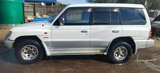 Mitsubishi Pajero 4x4 Automatic