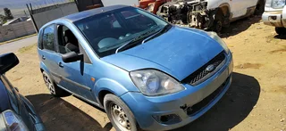 Ford Fiesta 1.4i duratech complete running car stripping for spares