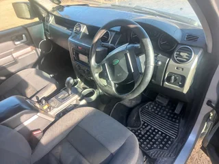 Land Rover Discovery 3 TDV6 Stripping for spares