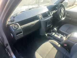Land Rover Discovery 3 TDV6 Stripping for spares