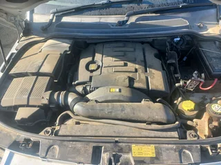 Land Rover Discovery 3 TDV6 Stripping for spares