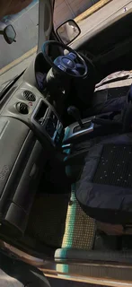 Jeep Cherokee 3.7L petrol V6 stripping for spares