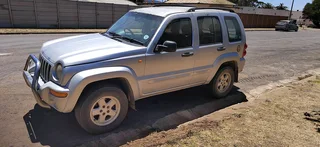 Jeep Cherokee 3.7L petrol V6 stripping for spares