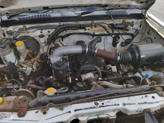 Nissan Np300 2.7diesel non turbo selling for SPARES ONLY