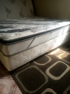 Queen Serta (Sertapedic) Bed for sale