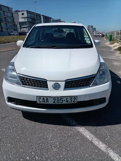 Nissan Tiida 1,6 Automatic
