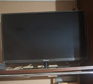 Hisense 32 inch HD TV