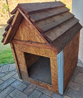 Dog kennel