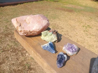 gemstone Gemstone ornamental raw Prehnite