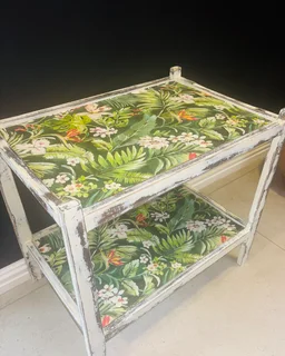 Tea trolley display unit