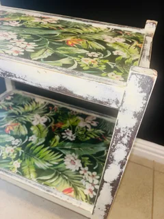 Tea trolley display unit