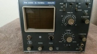 Oscilloscope - Tektronix 475 and Philips PM3200(0-15Mhz)