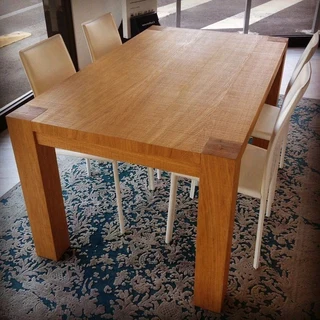 Discover the Latest Trends in Dining Tables for Modern Homes"