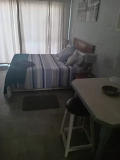 Strand, Helderberg  C T : One bedroom fully furnished flat  on daily basis :