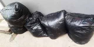 Cash paid on spot for second hand clothes