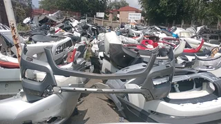 2013 Mercedes ML 350 front bumper.per